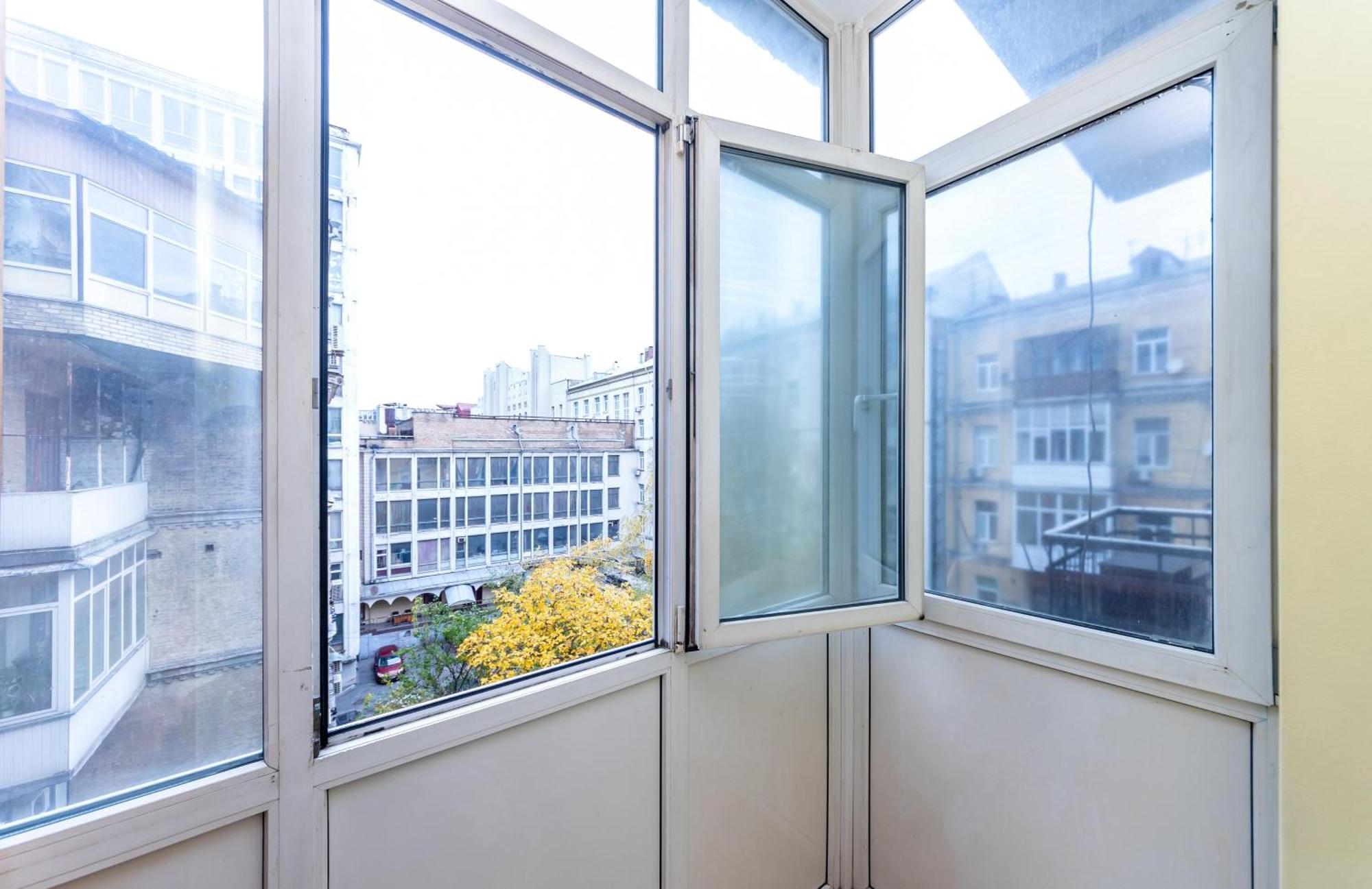 Kievacccommodation Near Gulliver 24H Self Check-In Exteriör bild