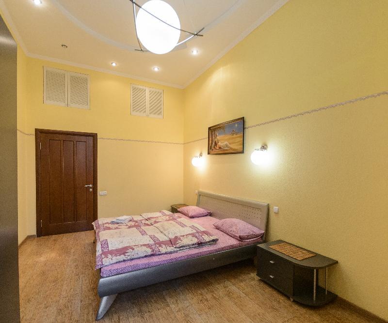 Kievacccommodation Near Gulliver 24H Self Check-In Exteriör bild